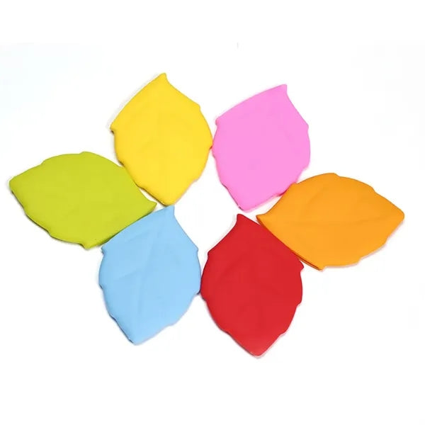 Maple Leaf-shaped Drinking Cups