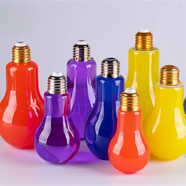 6.8 oz Plastic Light Bulb Cup with Straw Lids Christmas