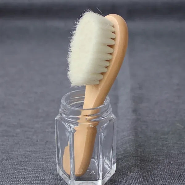 Hemu wool brush