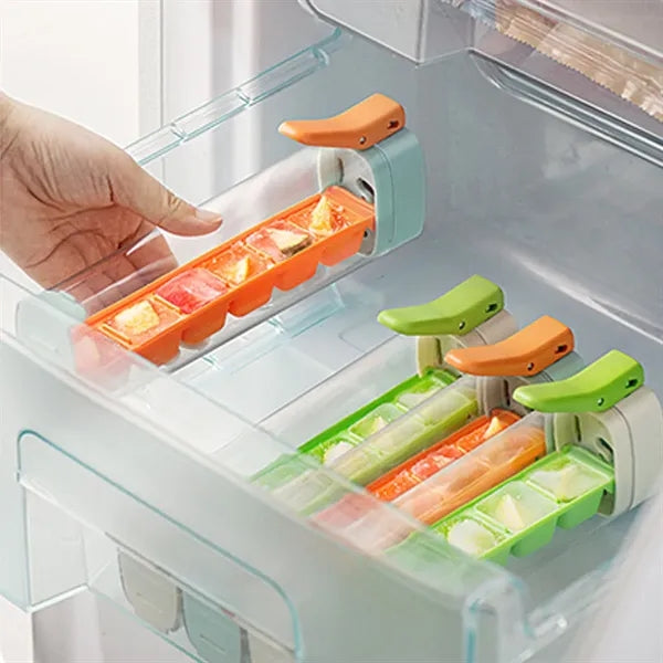 Portable homemade drinks ice cube tray with lid press