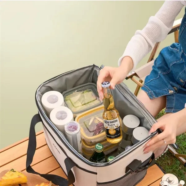 Large insulated picnic bag