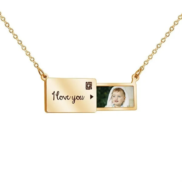 Photo box clavicle chain