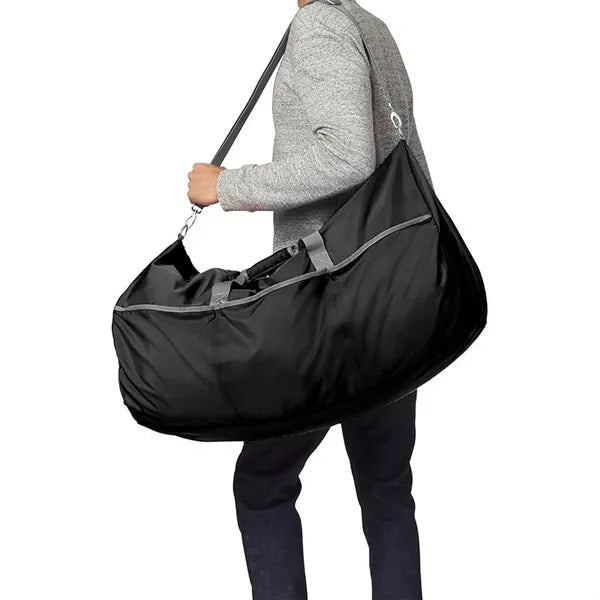 Lightweight Large Duffel Bag With Multiple Zippered Pockets