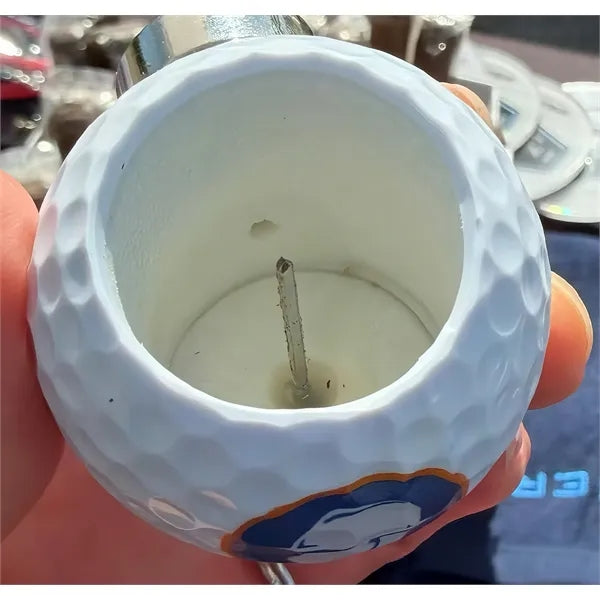 Magnetic Golf Cigar Holder for Sport Lovers.
