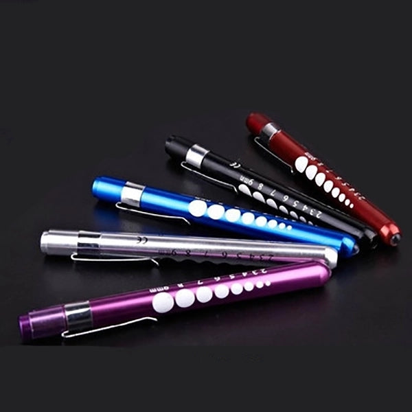 Diagnostic Penlight With Pupil Gauge