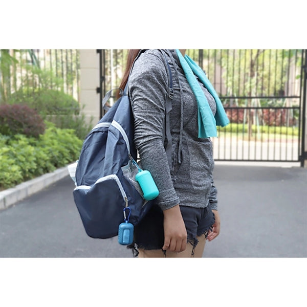 Portable Microfiber Cooling Towel With Silicone Case