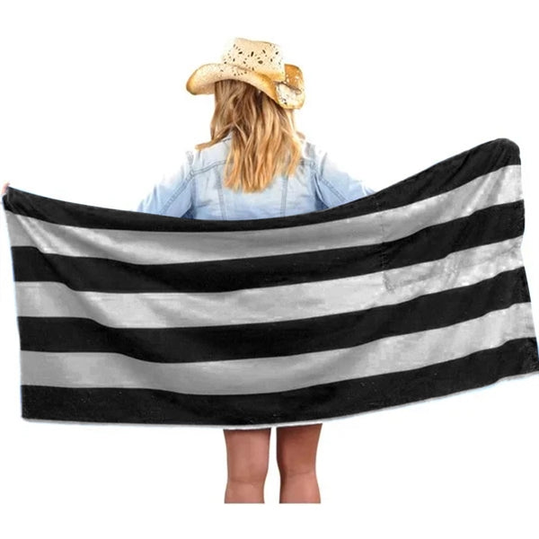 2-in-1 Microfiber Beach Towel Drawstring Bag