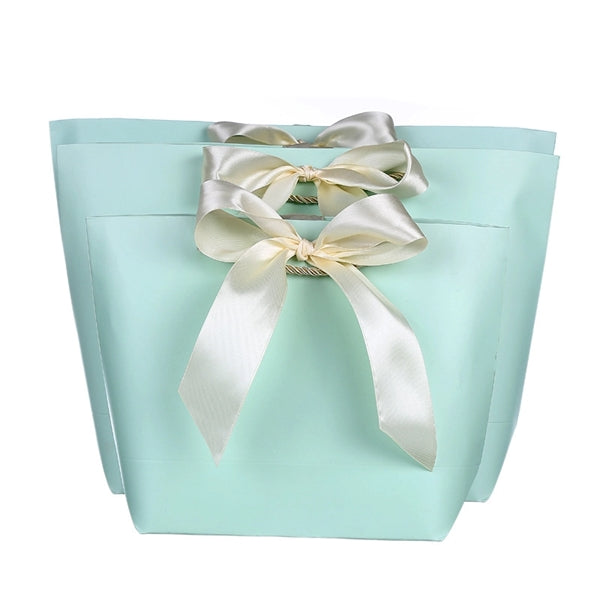 Ribbon gift box
