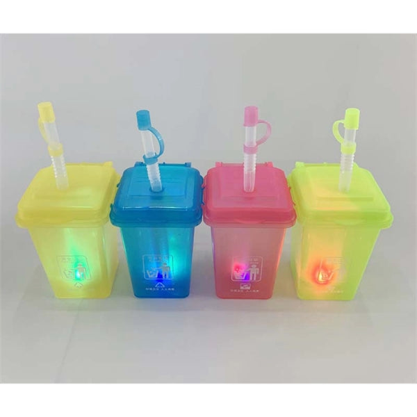 Plastic Sippy Straw Cup