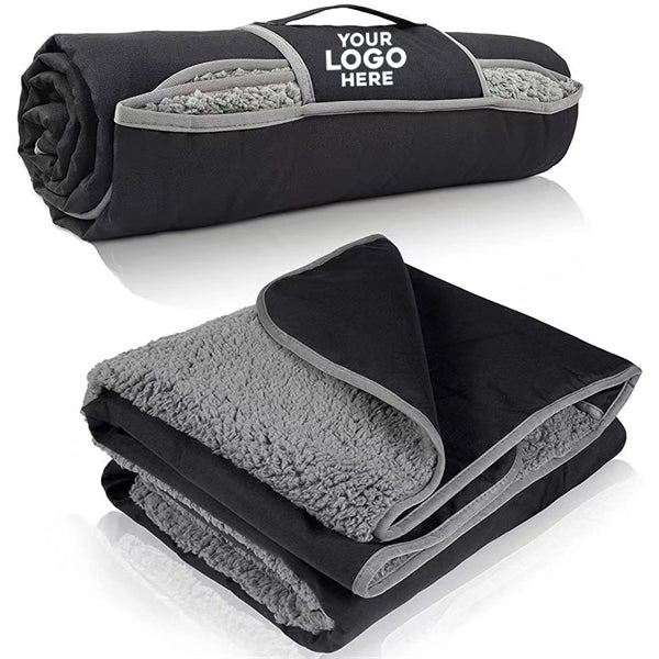 Waterproof Outdoor Blanket With Sherpa Lining