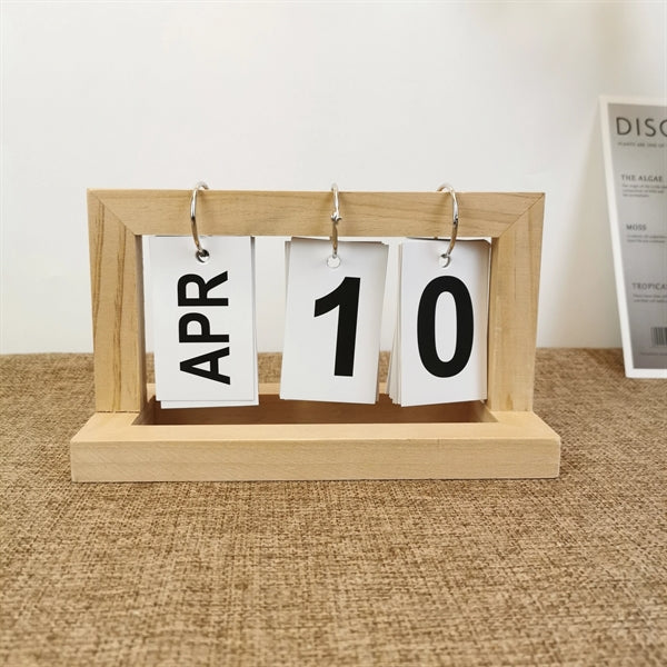 Wooden Frame Vintage 2023 Desk Calendar