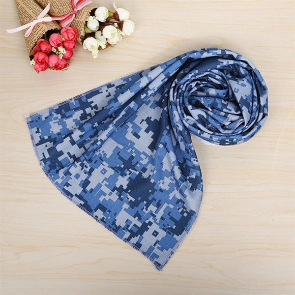 Camouflage cooling towel with CARABINER CASE