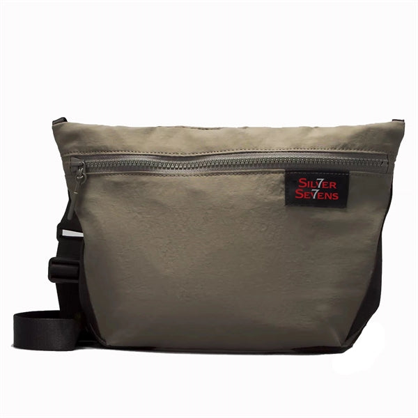 Clean Lines Crossbody Bag 2.8L