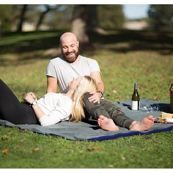 Outdoor Waterproof Foldable Fleece Stadium Thicker Blanket
