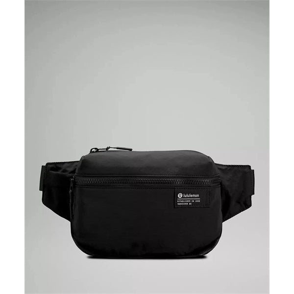 Clean Lines Belt Bag 2L