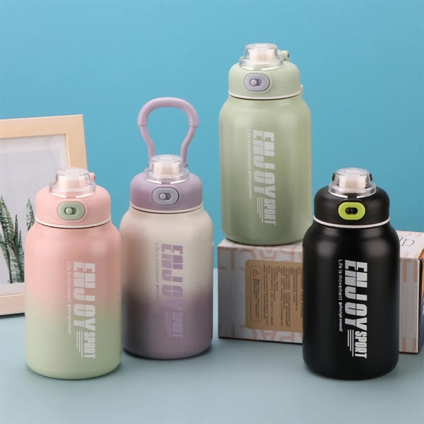 Large Capacity Stainless Steel Insulated Mug With Straw