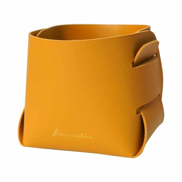 Desktop storage box pen holder