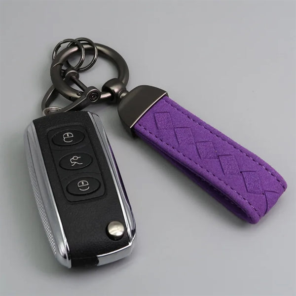 LOGO car leather keychain can be customized