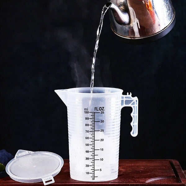Measuring Cup With Lid