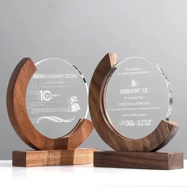 Round Moon Wood Award