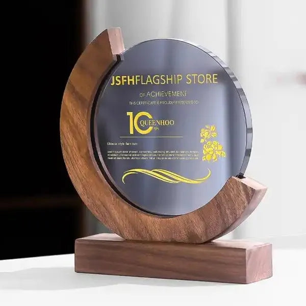 Round Moon Wood Award