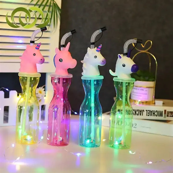 Popular Animal straw bottle with flashing