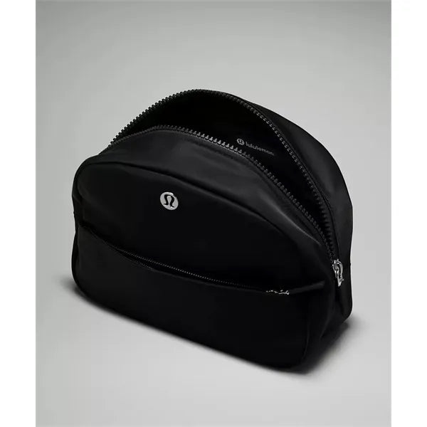 City Essentials Pouch 2L