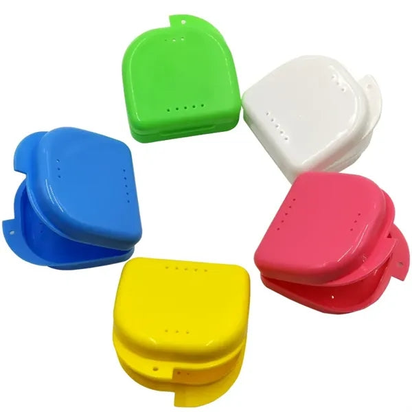 Orthodontic Retainer Case With Vent Holes