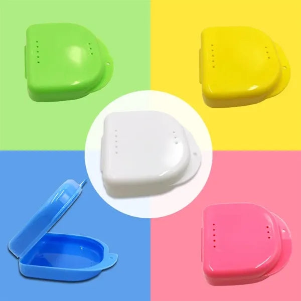 Orthodontic Retainer Case With Vent Holes