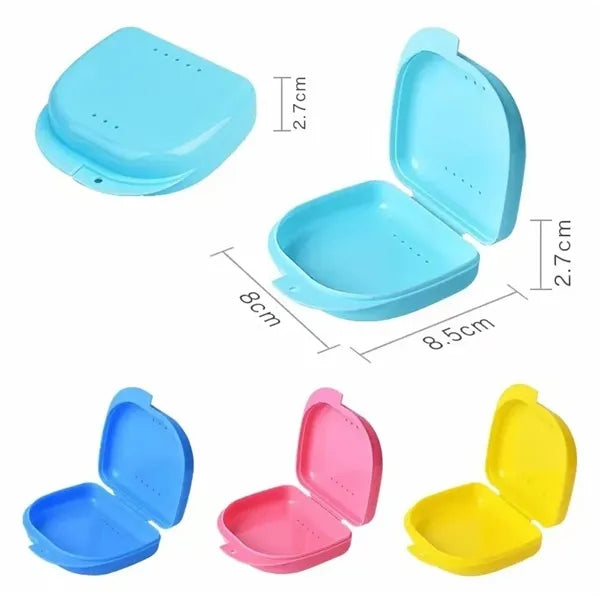 Orthodontic Retainer Case With Vent Holes