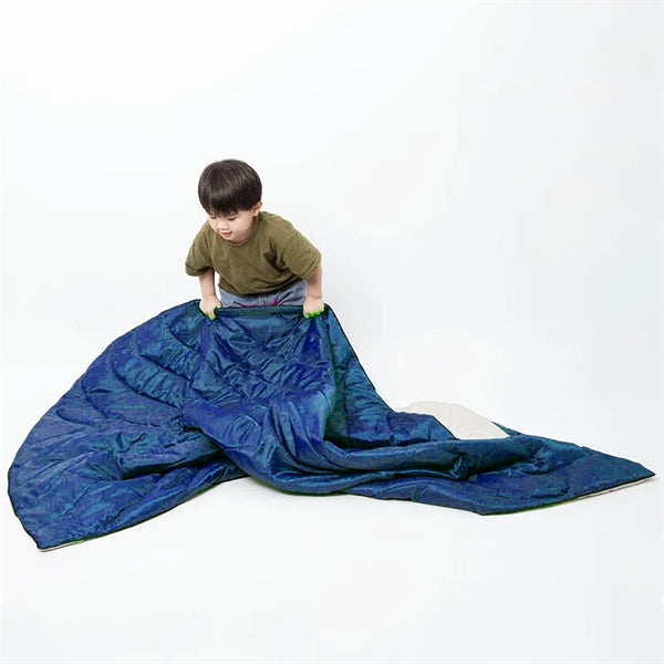 Lightweight Puffy Down Alternative Travel Blanket