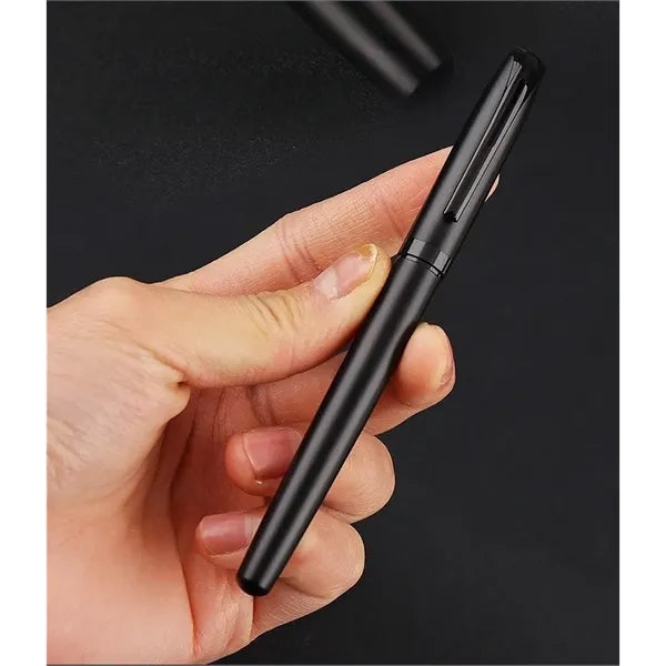 Elegant Black Fountain Pen