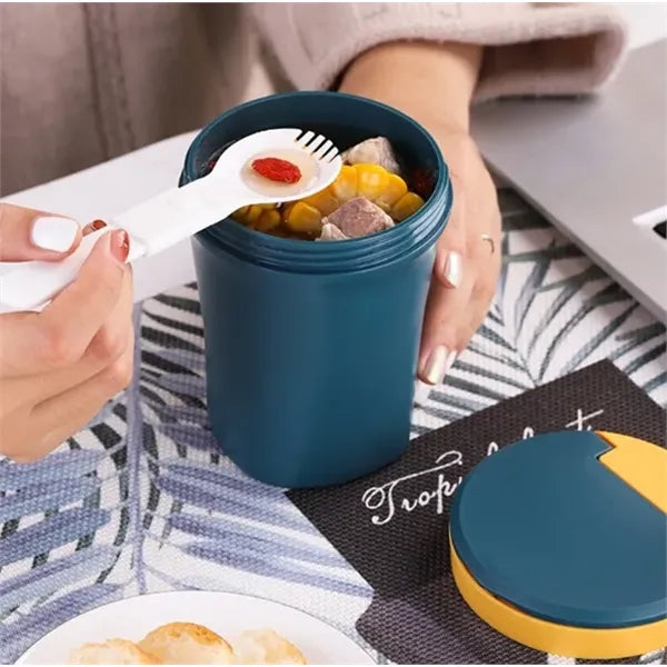 15 oz Sealed Soup Cup with Attached Spoon