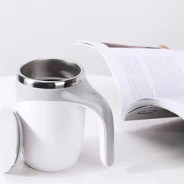 Automatic magnetic stirring coffee cup