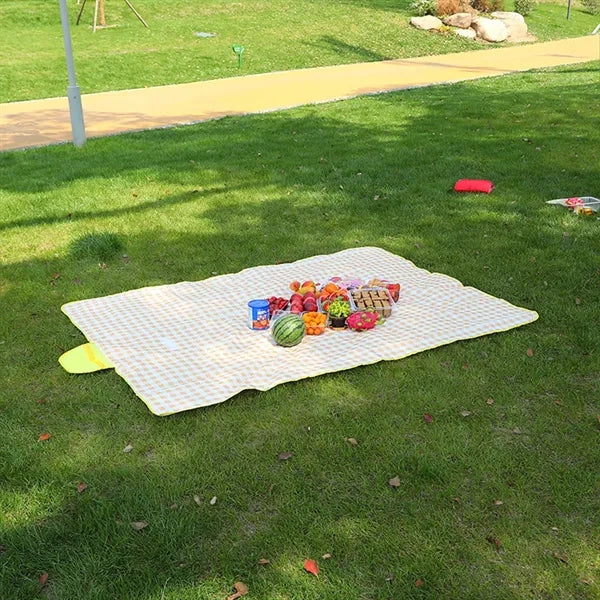 Outdoor Folding Waterproof Blanket