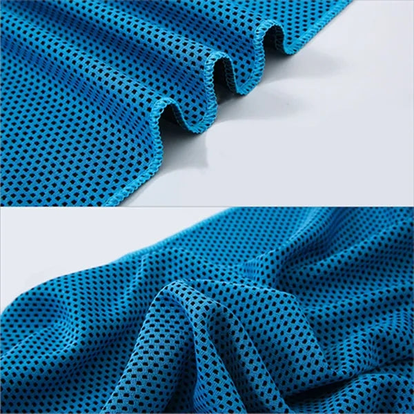 Sports Cooling Towel With Carabiner Pouch Packaging