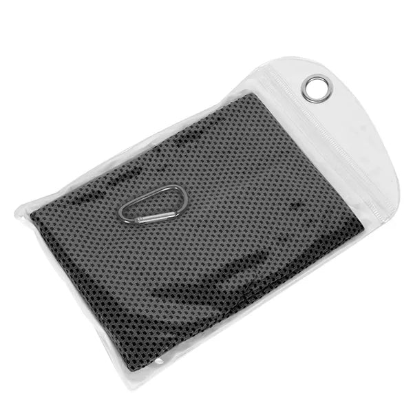 Sports Cooling Towel With Carabiner Pouch Packaging