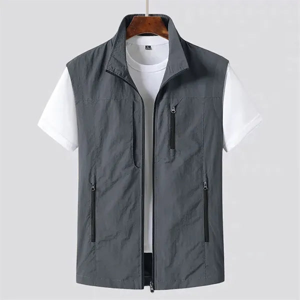 3 Zipper Pockets Vest