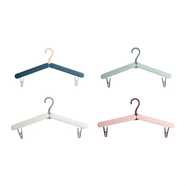 Plastic folding hanger