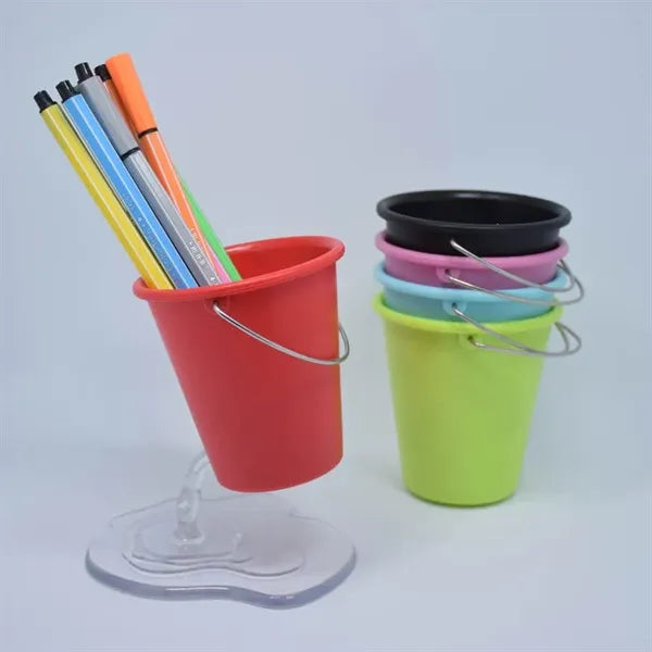 Floating pen holder