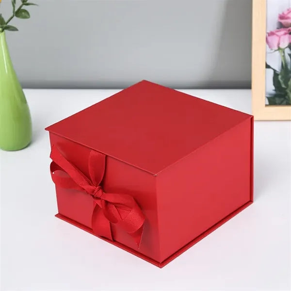 Medium Gift Box with Lid
