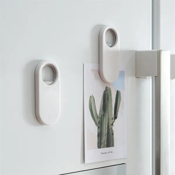 Magnetic bottle opener