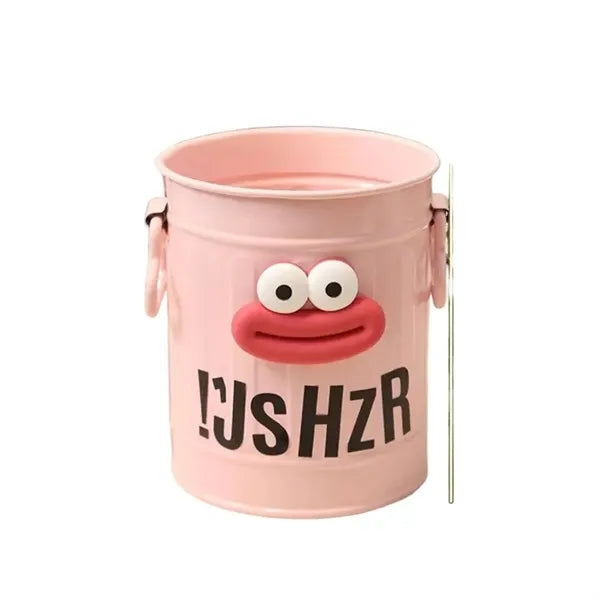 Cute Retro Desktop Pen Holder