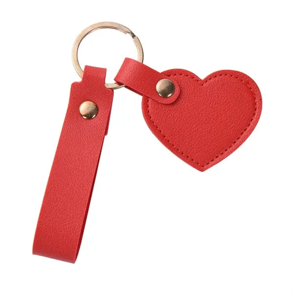 Heart Shaped Leather Keychain Can Be Customized Logo