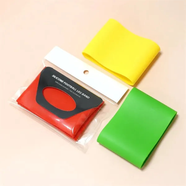 2pcs Silicone Elastic Shin Guard Straps Soccer Leg Bands