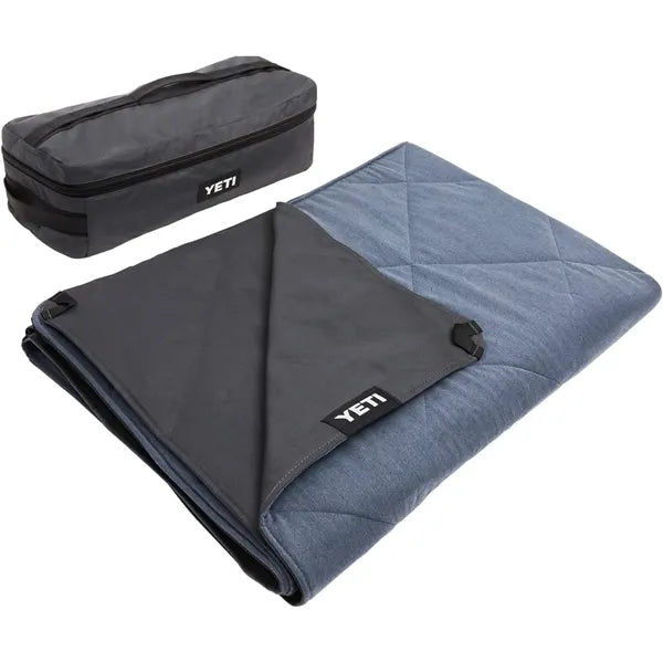 Outdoor Waterproofing Blanket with Travel Bag