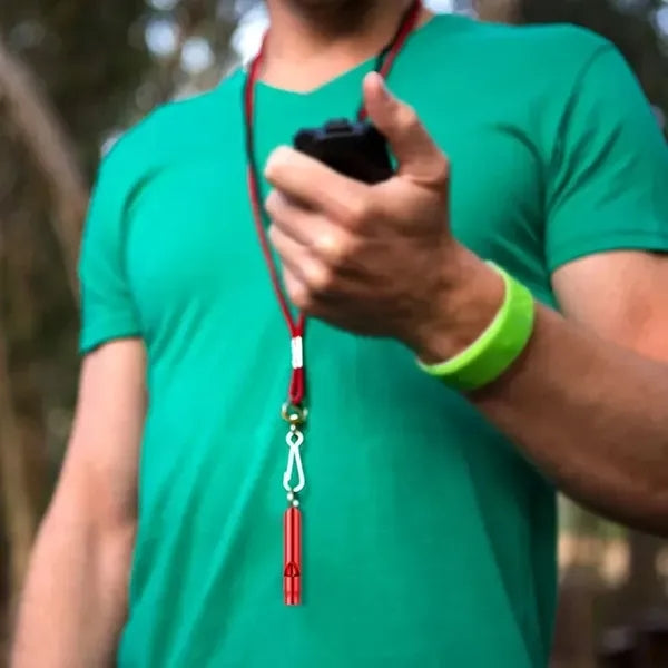 Outdoors Sports Aluminum Emergency Whistle with Keychain