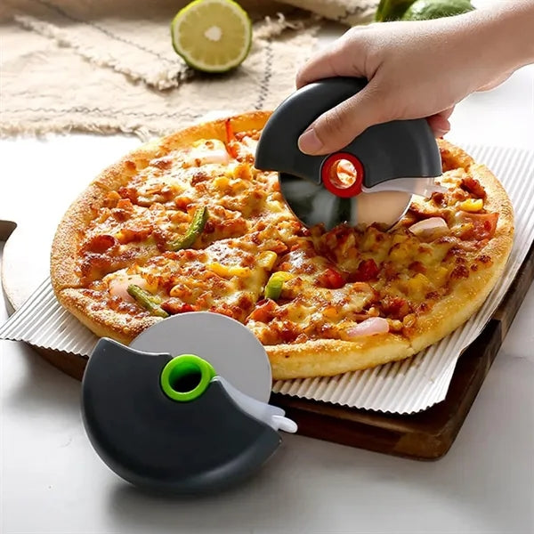 Pizza Cutter With Cover