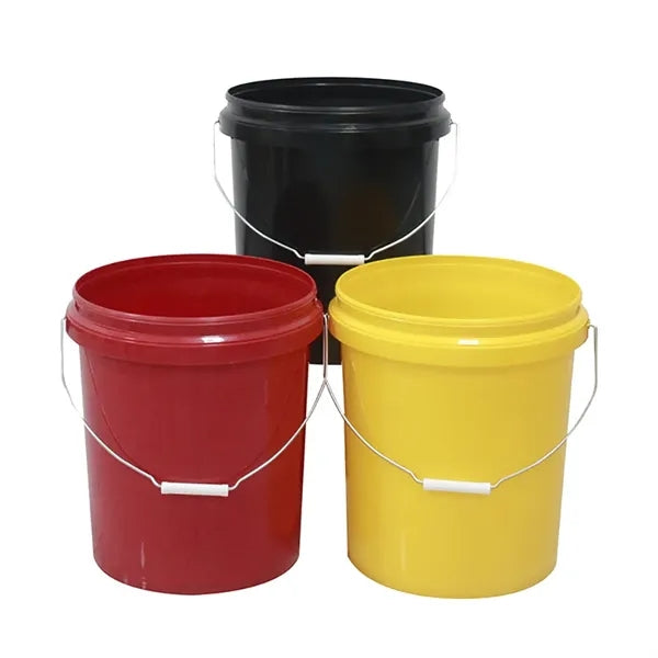 2 Gallon Buckets with Handle