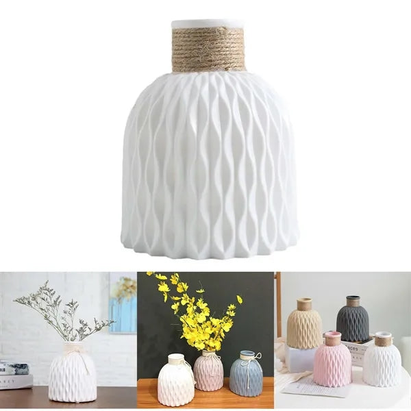Grid Design White Porcelain Bottle